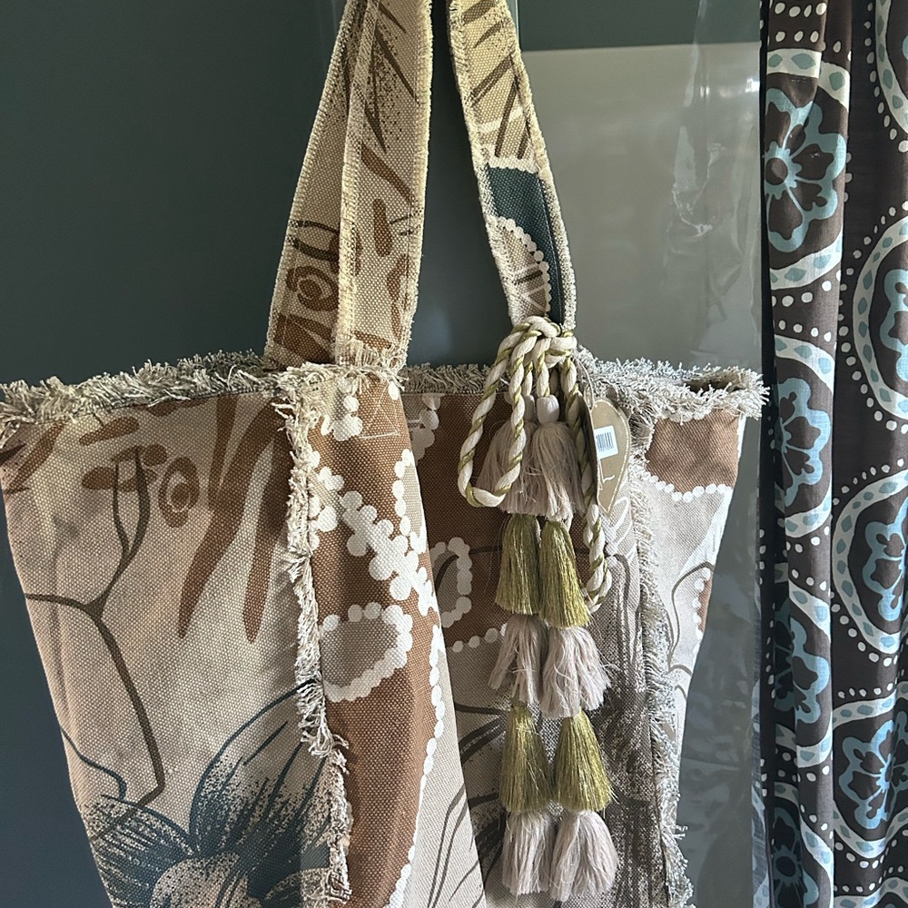 Artisan Fringed Tote Bag - Brown and Cream